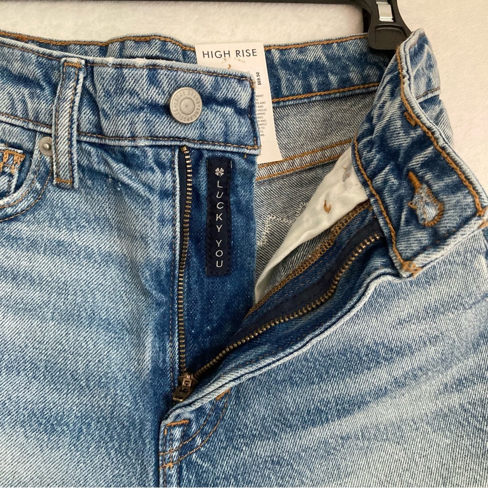 NWT “So Lucky” High Rise Shorts - Lucky Brand! - Picture 3 of 7